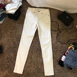 Never worn white PacSun jeans!